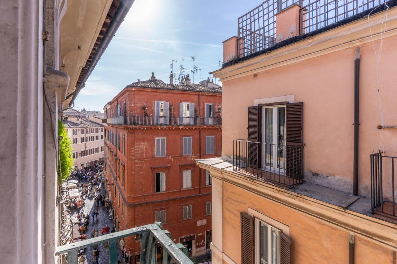 Italianflat- Alla Fontana Di Trevi — Photos 2