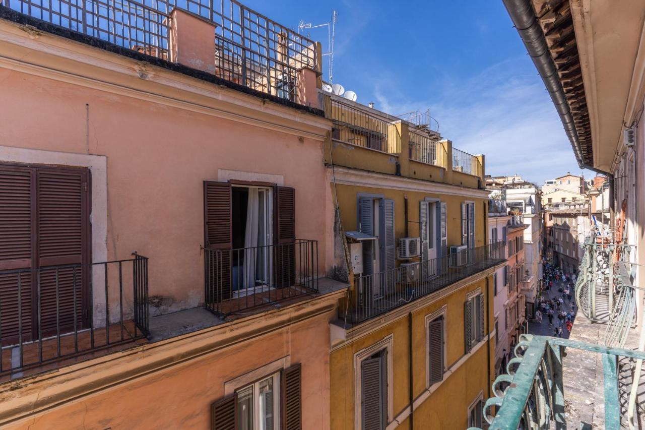 Italianflat- Alla Fontana Di Trevi — Photos 1